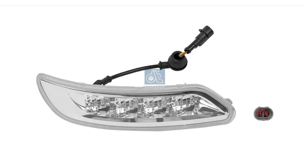 IV1160 IVECO RH SUNVISOR LAMP (QTC)